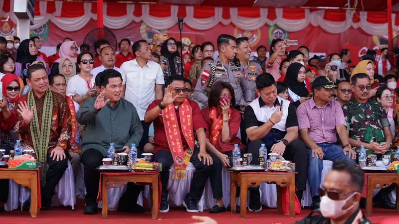 Moeldoko menghadiri pembukaan Festival Cap Go Meh di Kota Singkawang, Kalimantan Barat, Minggu (5/2/2023).