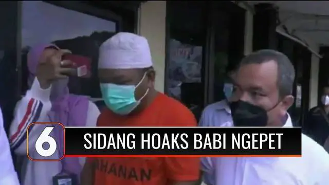 Sidang perdana kasus penyebaran berita hoaks soal babi ngepet di Depok dilaksanakan secara virtual pada Selasa (14/9) siang. Terdakwa Adam Ibrahim diancam hukuman 10 tahun penjara.