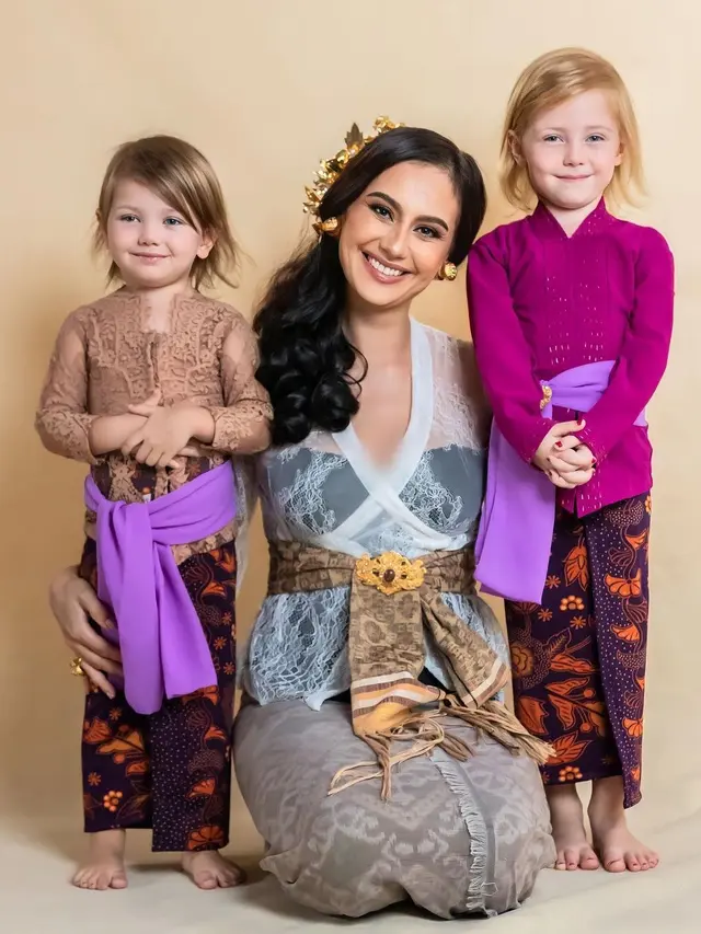 6 Gaya Marissa Nasution Jalani Pemotretan Pakai Baju Adat Bali, Anggun Banget
