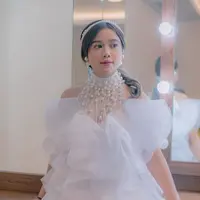 Bagi setiap seniman, karya adalah hal yang sangat membanggakan. Begitu lah yang tengah dirasakan Brisia Jodie karena album perdananya telah lahir. Tak peduli dengan kabar tentang dirinya belakangan ini, Brisia tetap fokus mengukir prestasi. (Instagram/brisiajodie96)