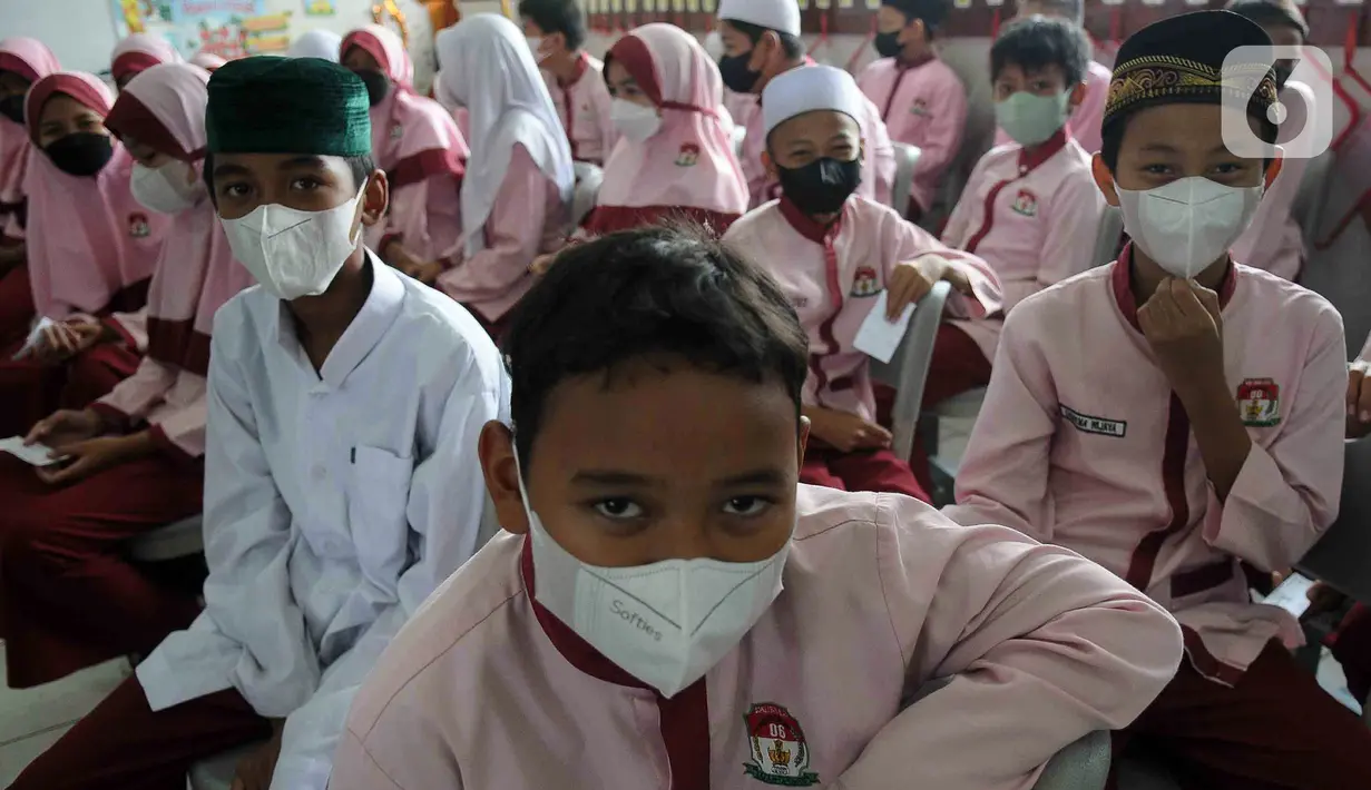 Bagian yang diperiksa seperti mulut, gigi, kuku, kulit, mata, hipertensi, THT dari kepala hingga kaki. (merdeka.com/Imam Buhori)