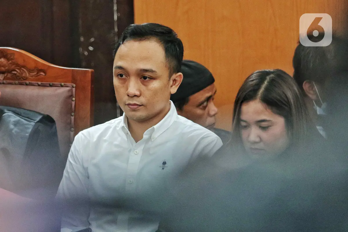 Sidang Ricky Rizal dan Kuat Ma ruf