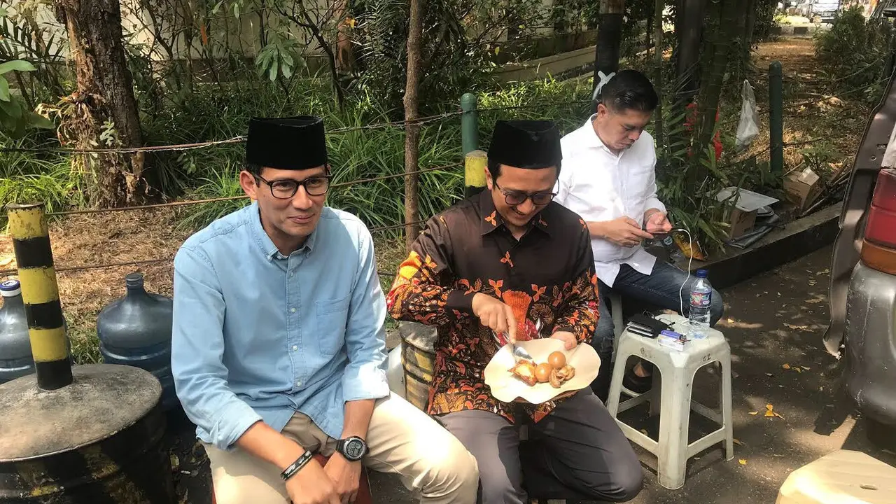 Sansiaga Uno bersama Ustaz Yusuf Mansur (Liputan6.com/Delvira)