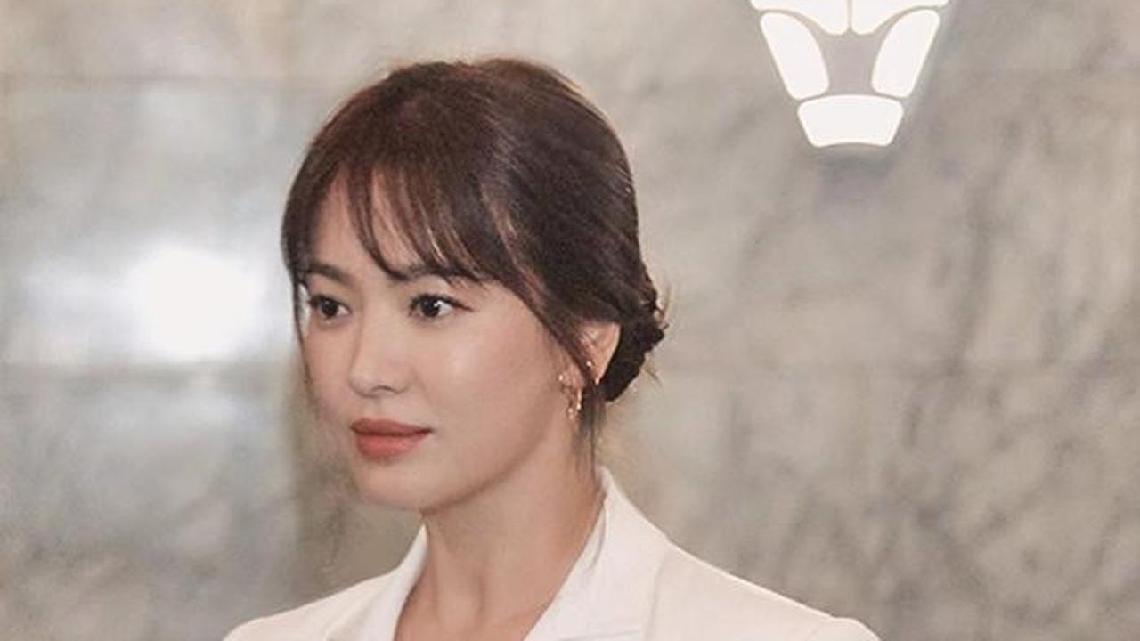 Pesona Song Hye Kyo Hadiri New York Fashion Week 2019 (sumber: weibo/ralph_lauren)