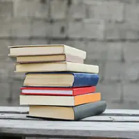 ilustrasi Buku/https://www.shutterstock.com/Jure Divich