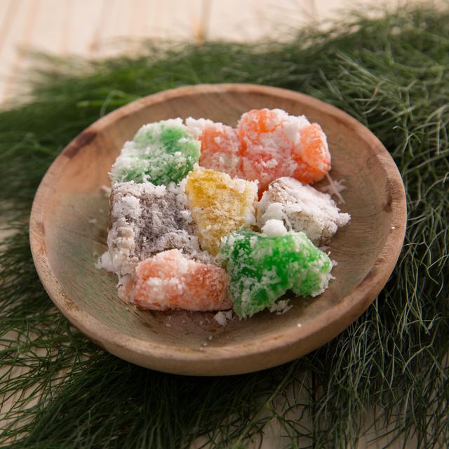 Mengenal Cenil Kue Tradisional Yang Kenyal Lezat Tiada Duanya Lifestyle Fimela Com