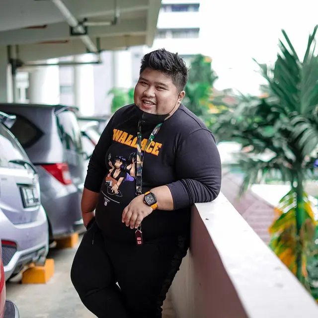 6 Potret Terbaru Tommy Kaganangan Pemeran Mat Gondrong 'Ronaldowati', Bikin Pangling