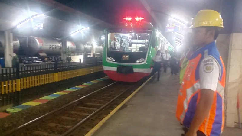 Ada 393 Kereta Api Lebaran Siapkan Buka dan Sahur Gratis untuk Pemudik