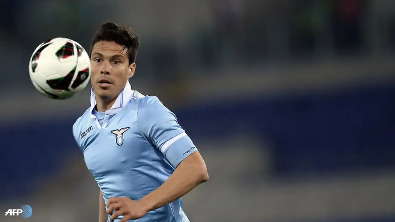 hernanes-130708a.jpg