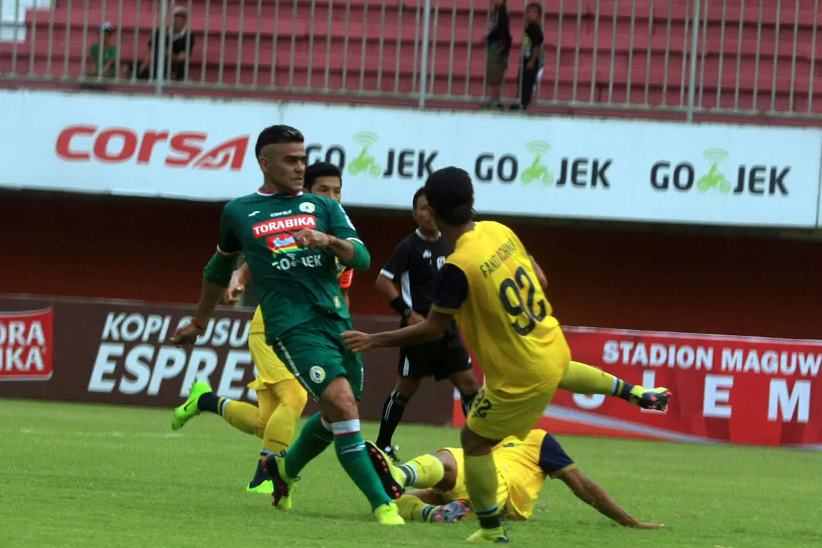 PSS Sleman vs Persegres Gresik