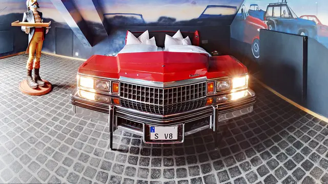 Kamar Unik Bertemakan Mobil