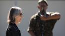 Presiden Mahkamah Agung Carmen Lucia menghadiri sebuah upacara untuk menghancurkan senjata api yang disita di Negara Bagian Rio, di Rio de Janeiro, Brasil, Rabu (20/12). (AP Photo/Leo Correa)