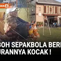 VIDEO: Bikin Geli! Bapak-Bapak Main Sepakbola Pakai Daster