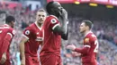 Pemain Liverpool, Sadio Mane merayakan golnya ke gawang Bournemouth pada lanjutan Premier League di Anfield stadium, Liverpool,(14/4/2018). Liverpool menang 3-0.  (Anthony Devlin/PA via AP)