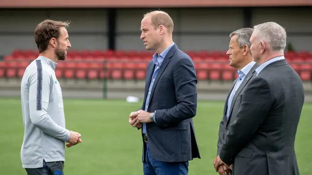 FOTO: Jelang Piala Dunia, Pangeran William Semangati Timnas Inggris
