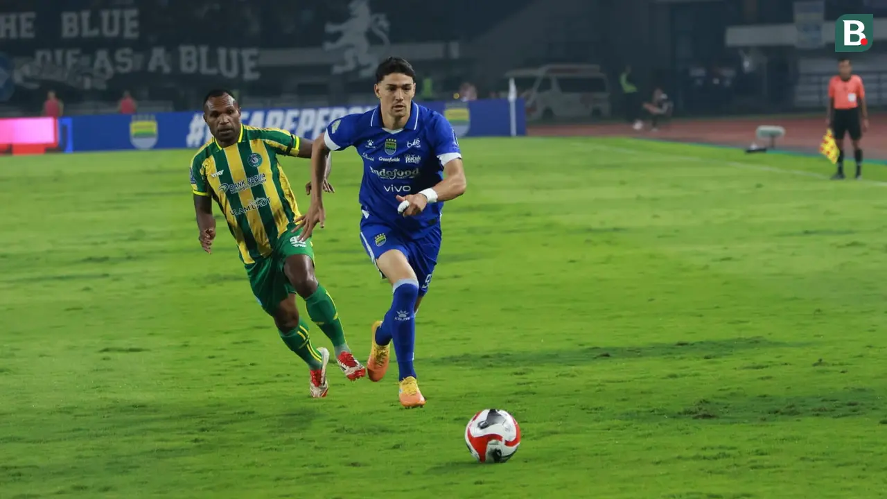 Foto: Berguninho Pemecah Kebuntuan Persib Bandung saat Jamu PSBS Biak di BRI Super League 2025/2026