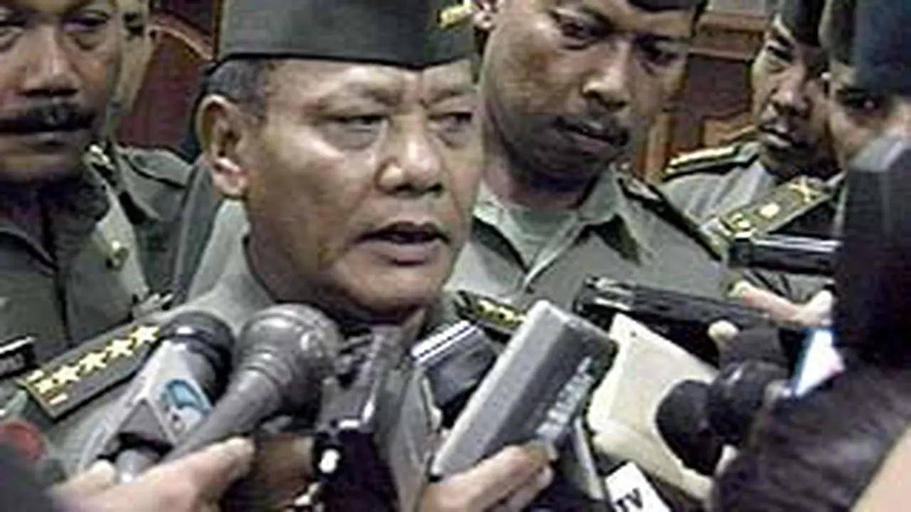 040502aAmbonKasad.jpg