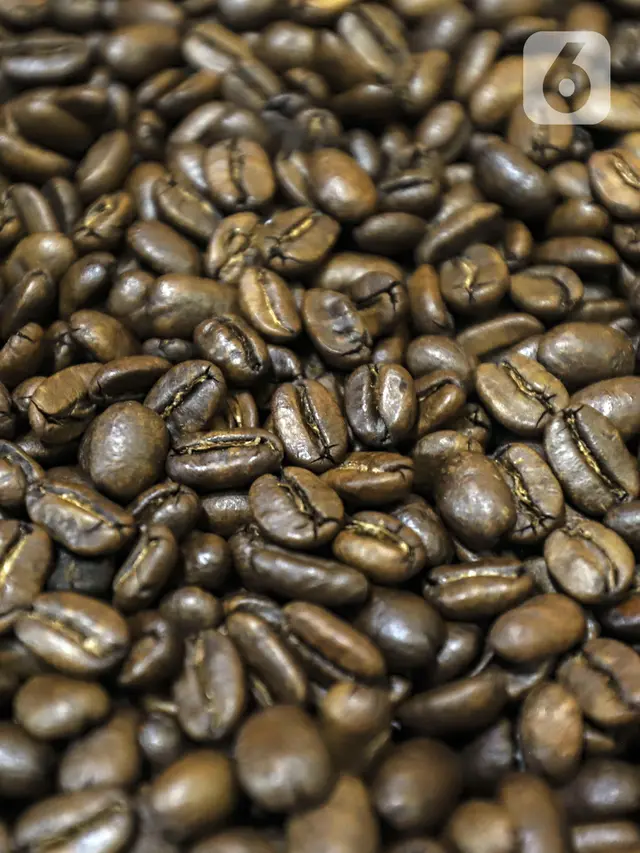 FOTO: Konsumsi Meningkat, Bisnis Kedai Kopi Kian Diminati