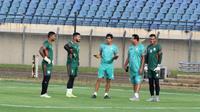 Timnas Bangladesh sedang berlatih di Stadion Si Jalak Harupat, Bandung, jelang duel melawan Timnas Indonesia. (Instagram/@bff_football)