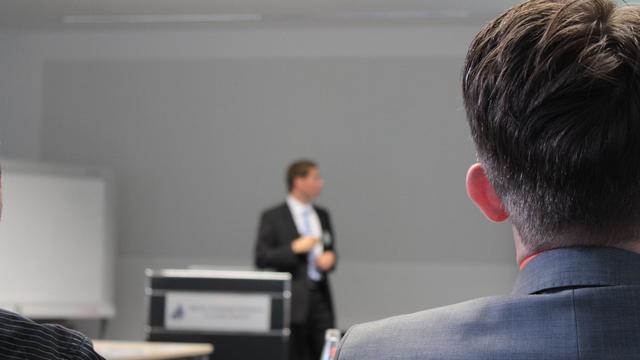 Ilustrasi dosen, mahasiswa