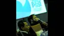 Anggota DPR dari Fraksi PAN, Anang Hermansyah saat mengikuti rapat dengar pendapat antara Komisi X DPR RI dengan perwakilan dari PSSI, Jakarta, Kamis (15/1/2015). (Liputan6.com/Faisal R Syam)