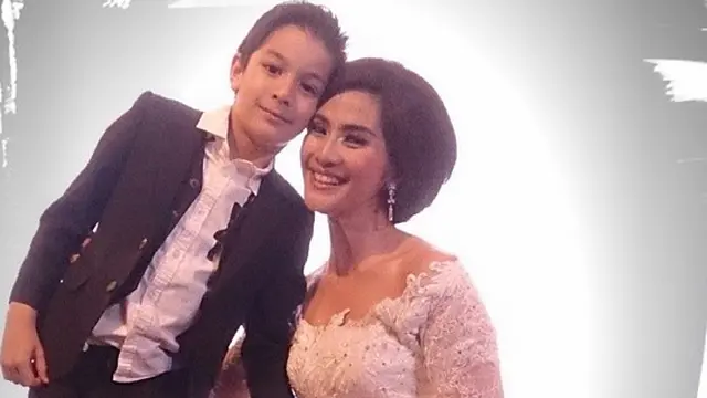 Begini Cara Maudy Koesnaedi Dekat dengan Anak