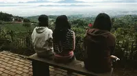 Karang Para Sukabumi Punya Jembatan Hati