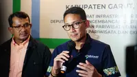 Menteri Pariwisata dan Ekonomi Kreatif (Menparekraf) Republik Indonesia (RI), Sandiaga Uno, memetakan jalur travel wisata baru yang eksotik di wilayah Jawa Barat bagian selatan, terutama Garut. (Liputan6.com/Jayadi Supriadin)