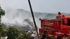 Kebakaran Eks TPA Panembong Subang Sudah Sepekan, Ini Penyebabnya