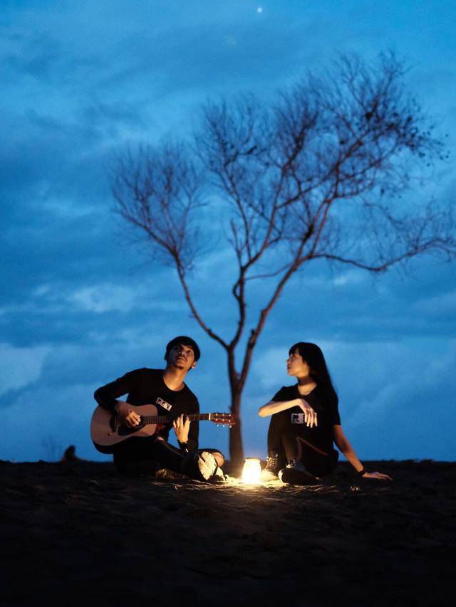 6 Potret Alffy Rev dan Istri yang Jarang Tersorot, Disebut Pasangan Idaman