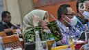 Direktur Utama PT Pertamina (Persero) Nicke Widyawati saat rapat dengar pendapat  dengan Komisi VI DPR di kompleks Parlemen, Senayan, Jakarta, Kamis (8/9/2022). Rapat tersebut perkembangan terkini soal kenaikan harga BBM bersubsidi, produksi atau lifting minyak, pengolahan minyak, serta kapasitas kilang minyak. (Liputan6.com/Angga Yuniar)