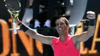 Petenis Rafael Nadal merayakan kemenangannya atas Hugo Dellien pada pertandingan tunggal putra putaran pertama kejuaraan tenis Australia Terbuka di Melbourne, Australia, Selasa (21/1/2020). Nadal mengalahkan Dellien dan melaju ke putaran kedua Australia Terbuka. (AP Photo/Lee Jin-man)