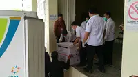 Pemkot Surabaya menerima vaksin covid-19 (Dian Kurniawan/Liputan6.com)
