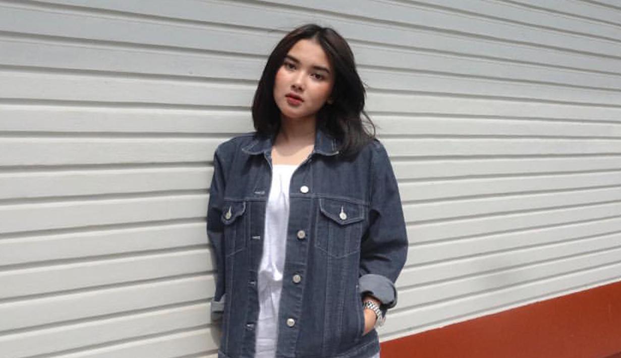 Selain dunia tarik suara, Shakira saat ini juga mulai merambah dunia layar lebar dengan bermain dalam film 'Dua Garis Biru'. (Liputan6.com/IG/@shakirajsmn)