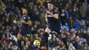 Gelandang West Ham, Declan Rice menggiring bola saat bertanding melawan Manchester City pada pertandingan lanjutan Liga Inggris di stadion Etihad di Manchester, Inggris, Rabu (19/2/2020). City menang atas West Ham 2-0. (AP Photo/Rui Vieira)