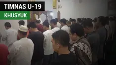 Berita video momen khusyuk para pemain dan ofisial Timnas Indonesia U-19 ketika menjalani kewajiban Salat Jumat di Yangon, Myanmar, Jumat (8/9/2017).
