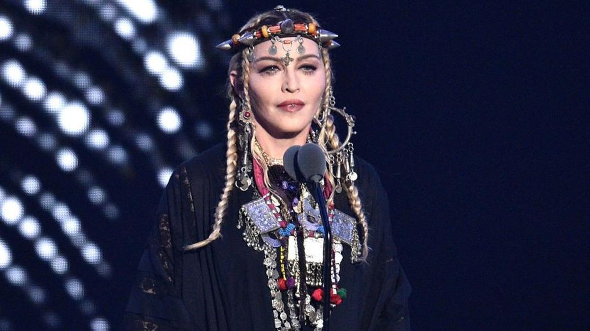 Malam Tahun Baru, Madonna Hibur Para LGBT