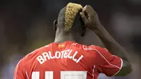 5. Mario Balotelli – Performanya menurun drastis saat membela The Reds pada musim panas 2014. Padahal sebelumnya pemain keturunan Ghana ini adalah wonderkid yang ikut merasakan treble winner bersama I Nerazzurri. (AFP/Oli Scarff)