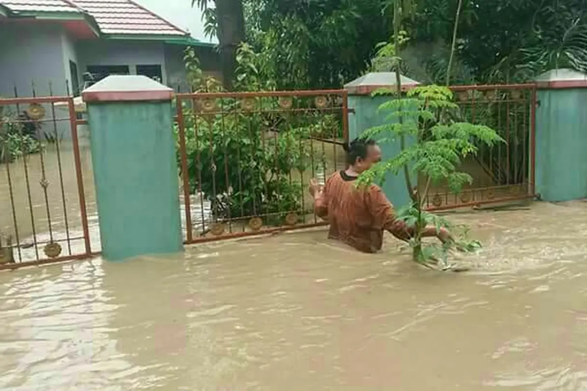 Hari Kedua Ramadan, Daerah Pembuat Perahu Pinisi Terendam Banjir