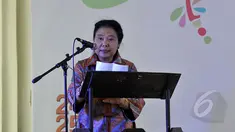 Kepala Museum Nasional Intan Mardiana memberikan sambutan saat pembukaan acara HUT Museum Nasional Ke 237 di Jakarta, Jumat (24/4/2015). Aneka permainan tradisional akan dilombakan dalam meperingati HUT Museum Nasional ke 237. (Liputan6.com/JohanTallo)