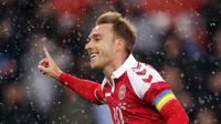 Pemain Denmark, Christian Eriksen merayakan golnya ke gawang Jerman pada laga persahabatan di Brondby Stadion, Kopenhagen, Denmark, (6/6/2017). (Jens Dresling/Ritzau Foto via AP)