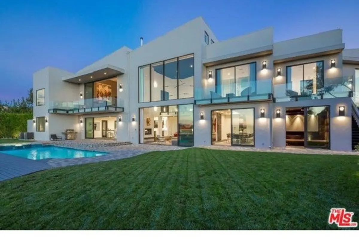 [Bintang] Rumah John Legend