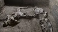 Kerangka Korban Pompeii (@pompeii_sites/Twitter).