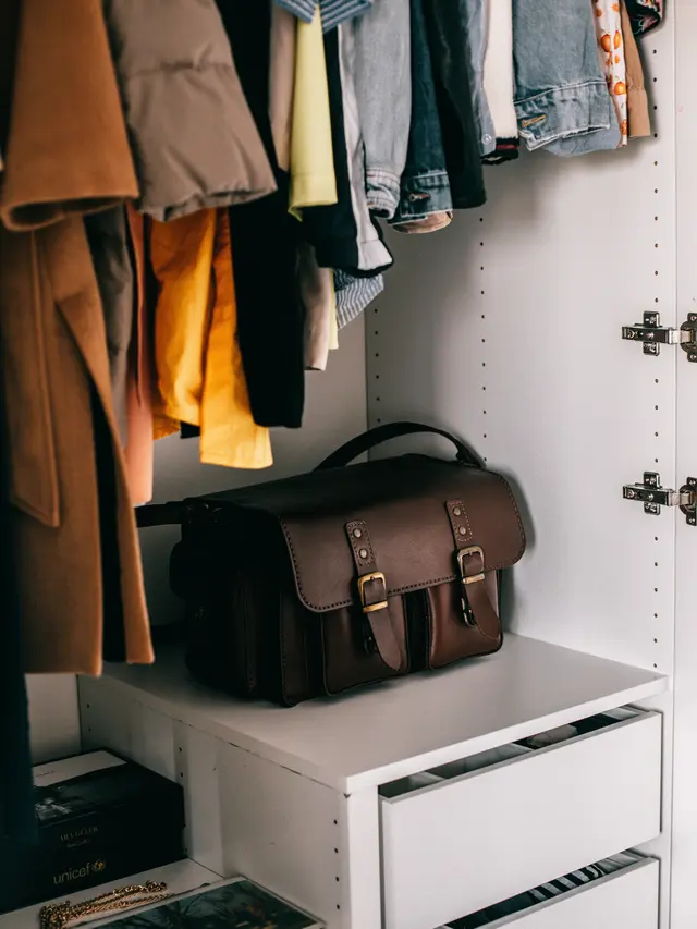 5 Tips Merawat Tas Kulit agar Awet dan Tak Mengelupas