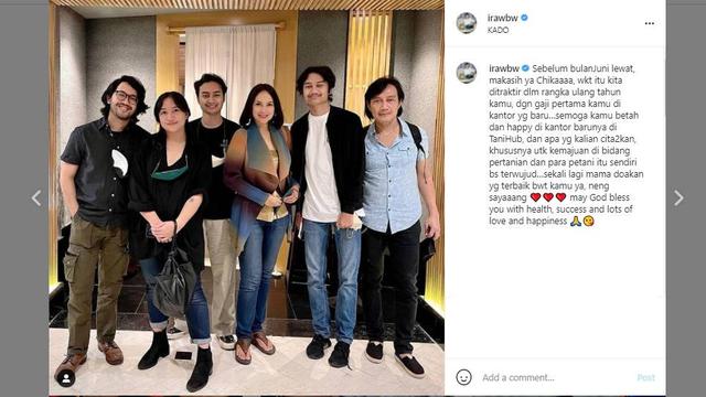 7 Potret Ira Wibowo Bareng Anak Kandung dan Tiri Ini Selalu Kompak