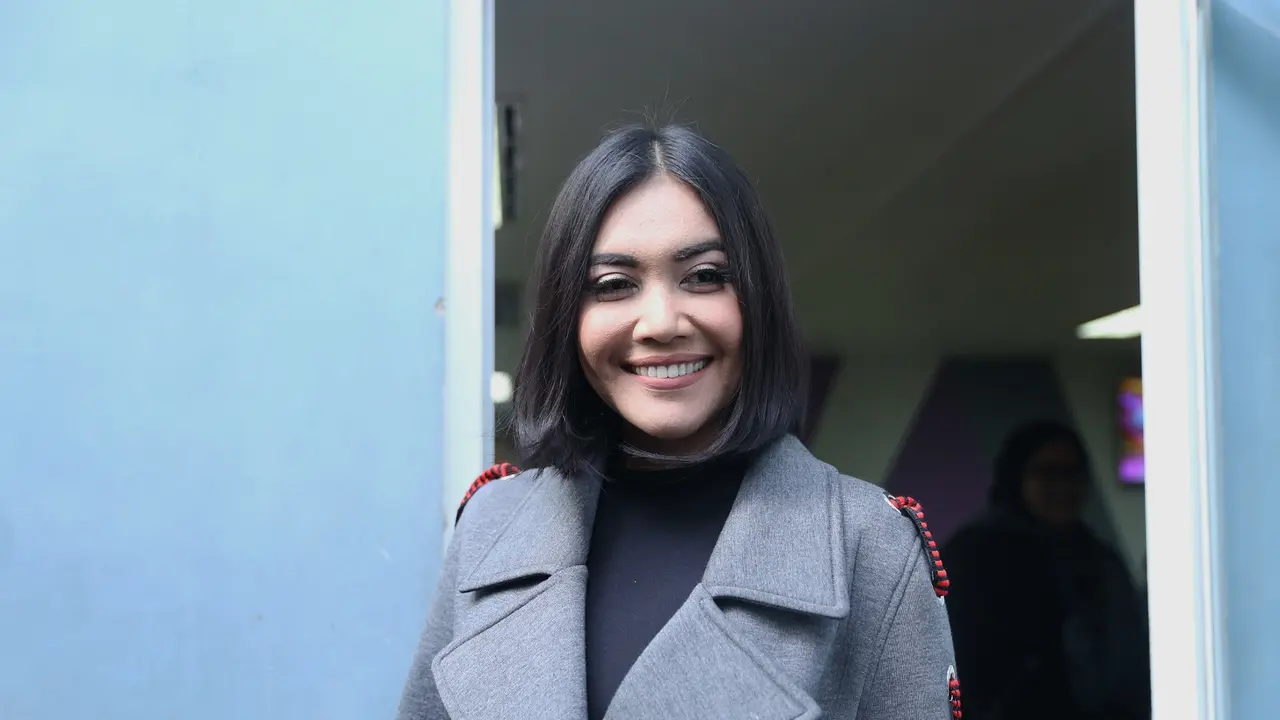 [Bintang] Denada