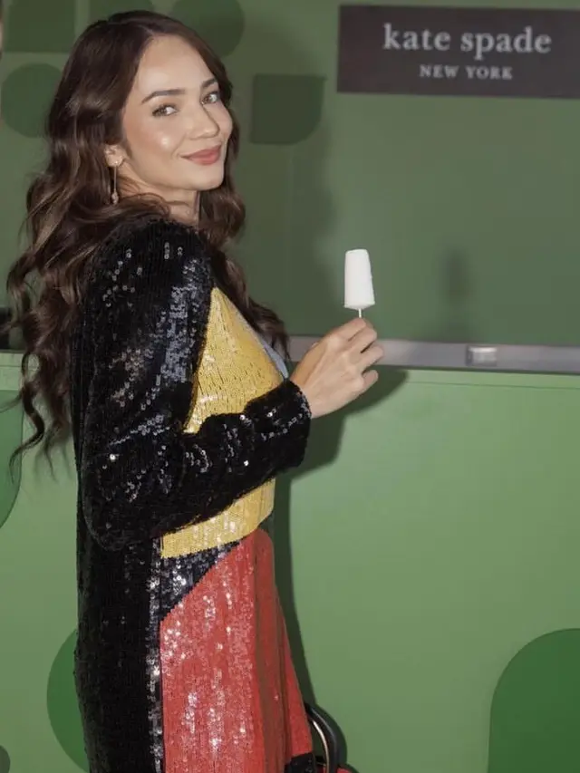 Enzy Storia Setelah Satu Tahun Jadi Istri Diplomat. [@enzystoria]