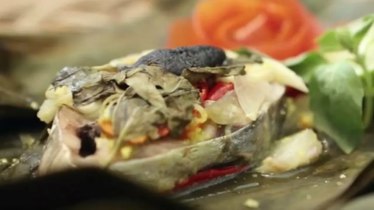 Pepes Ikan Tenggiri Bumbu Iris
