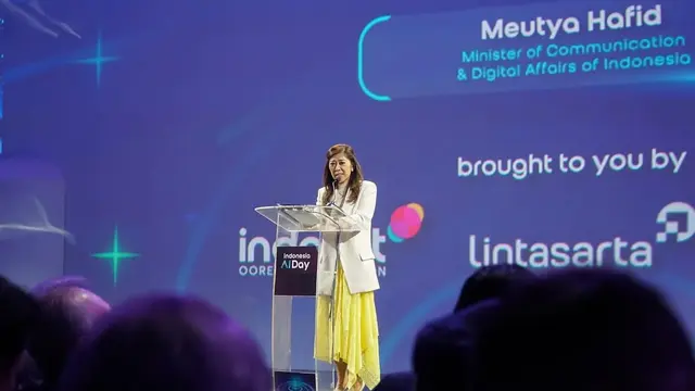 6 Inspirasi Padu Padan Blazer ala Menkomdigi Meutya Hafid