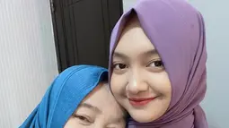 Di Hari Ibu pada 22 Desember lalu, Jihan tak lupa memberi ucapan manis untuk sang ibu. Jihan begitu bersyukur dan berterima kasih pada sang ibu yang telah memberikan segalanya.  (Liputan6.com/IG/@jihanaudy123_real)